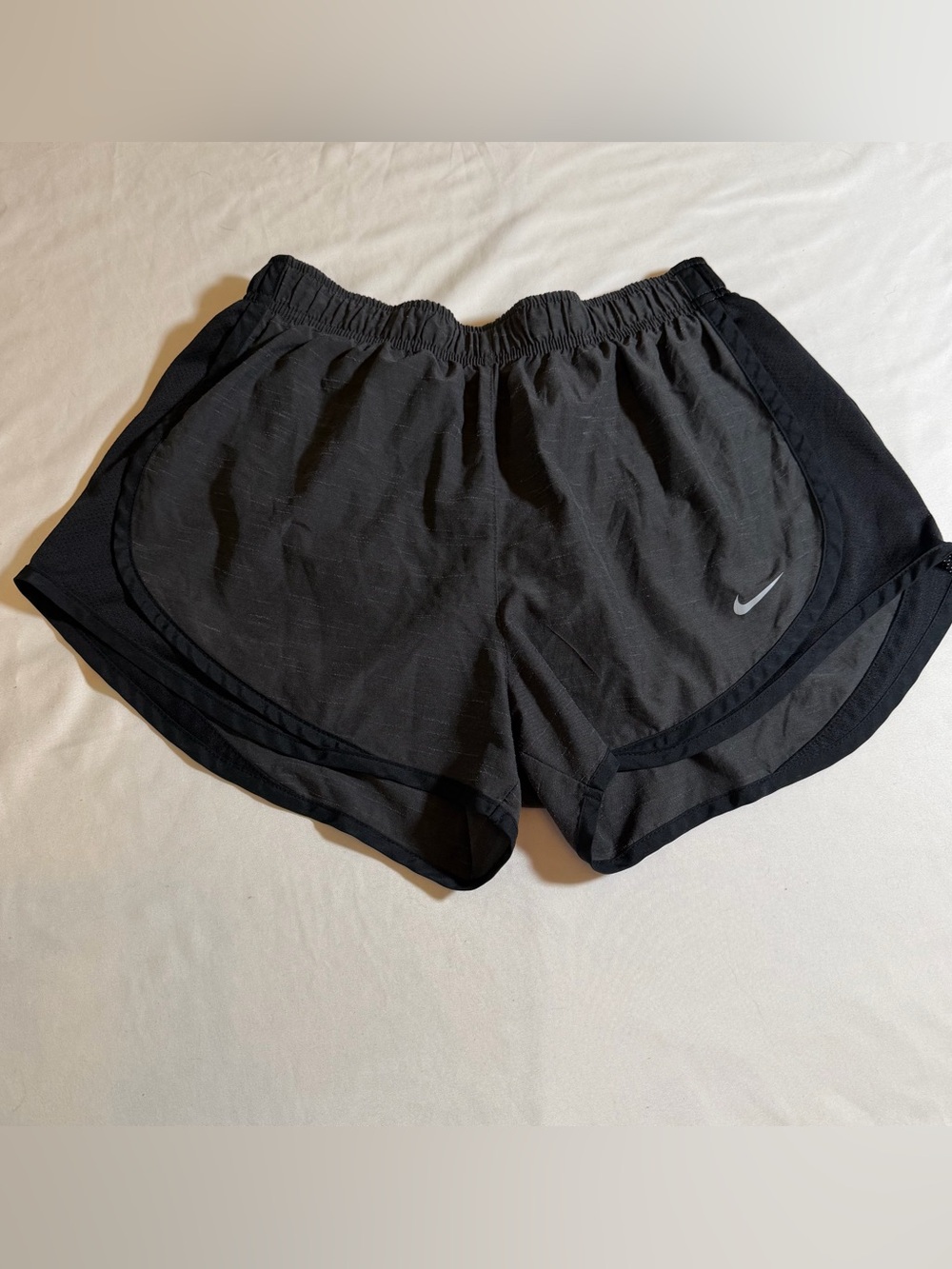 Nike Dri-FIT Tempo Running Shorts Black Medium Athletic Workout Lined Gym